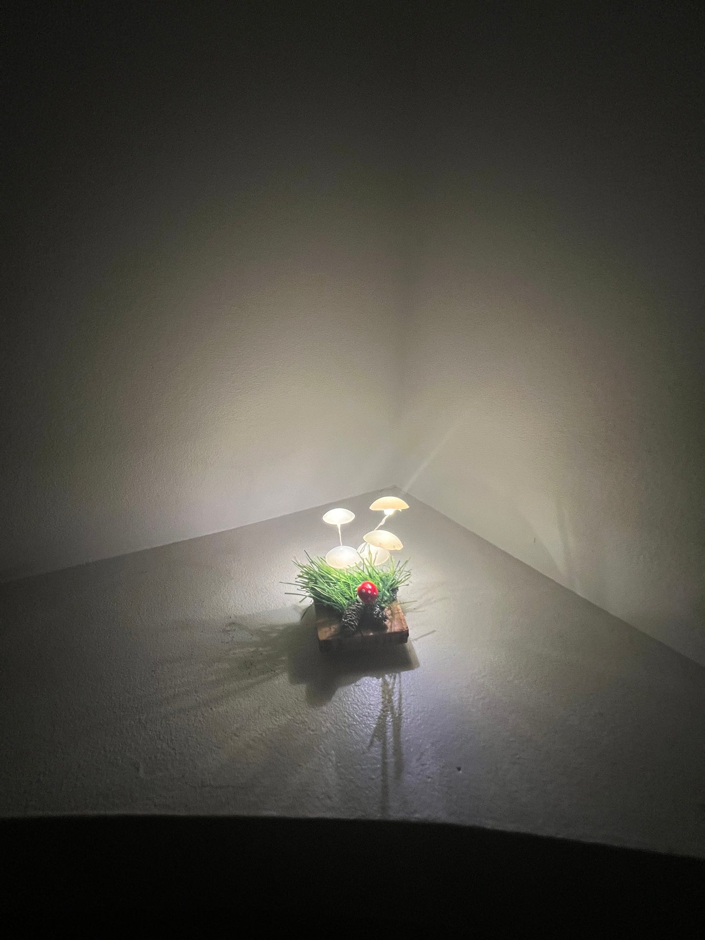 Hand made magic mushrooms lamp